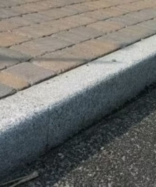 cordolo finitura bocciardata